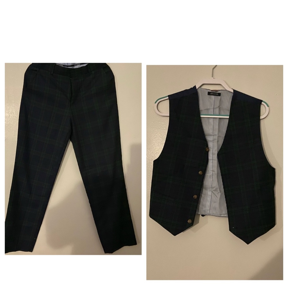 Boy Tommy Hilfigure pants size 20and matching vest size XL 18-20 worn once